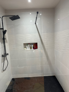 Photo de galerie - Remplacement d’une baignoire par douche à l’italienne 