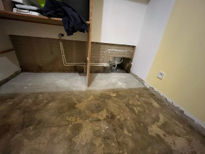 Photo de galerie - Dégât des eaux, remplacement de parquet et des placo avec finition et peinture
