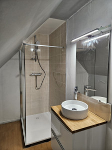 Photo de galerie - Rénovation d'une douche + pose lavabo receveur et miroir