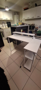 Photo de galerie - Bureau gaming avec prise USB  - Amazon 