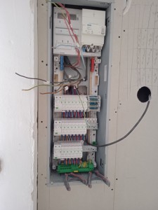 Photo de galerie - Je suis Électricien, je fais rénovation et neuf .
les tableaux électriques changer les prises changer les spots. je fais toute l'électricité dans les bâtiments