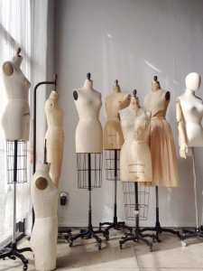 Photo de galerie - Cours de couture disponible 