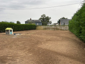 Photo de galerie - Préparation du terrain avec engazonnement dans l’Eure 