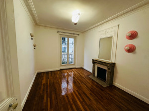 Photo de galerie - Rénovation  peinture, électricité et parquet 