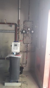 Photo de galerie - Installation tuyauterie avec circulateur pour eau froide et eau chaude sanitaire