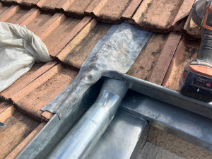 Photo de galerie - Création d’une sortie de gouttières havraise 