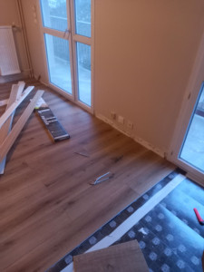 Photo de galerie - Pose de parquet et de plinthes 
