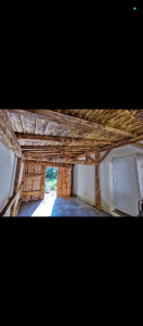 Photo de galerie - Intérieur du carport, charpente bois brûlé. 
réaliser seul.