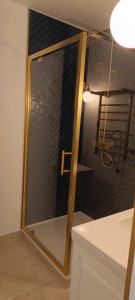 Photo de galerie - Rénovation complète d'une salle de bains en zellige 