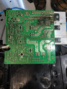 Photo de galerie - IGBT grillé, test de soudure sur place et remplacement si nécessaire.