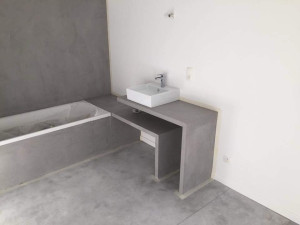 Photo de galerie - Carrelages, joints, installation de baignoire et vasque 