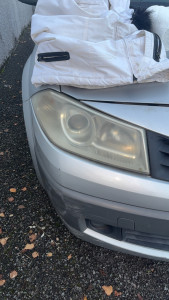 Photo de galerie - Contre visite pour phare jaunie avant mon intervention