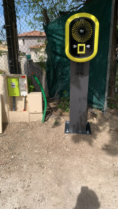 Photo de galerie - Bornes électriques 