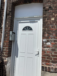 Photo de galerie - Remplacement porte d’entré 