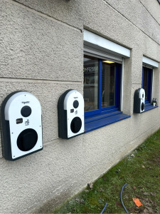 Photo de galerie - Installation de borne de recharge IRVE