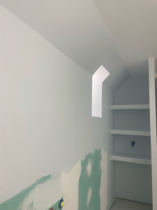 Photo de galerie - Peinture, réalisation étagère placo