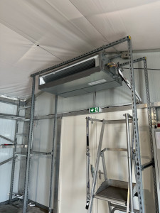 Photo de galerie - Installation d’un gainage avec soufflage en vrac de marque Toshiba