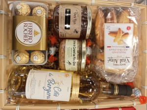 Photo de galerie - Je prépare des paniers festifs pour offrir ou se faire plaisir. Préparation selon le budget à définir. 