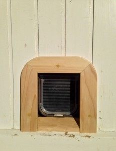 Photo de galerie - Fabrication d'un contour de chatière en bois