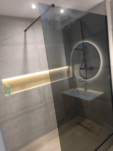 Photo de galerie - Salle de bain entière de A a Z

