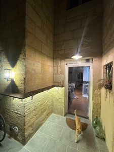 Photo de galerie - Installation de luminaires extérieurs ( applique et bandeau led ) 