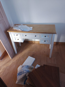 Photo de galerie - Montage d'un bureau Vidalxl