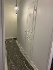 Photo de galerie - Peinture blanche du couloir 