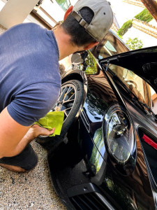 Photo de galerie - Nettoyage de la carrosserie