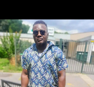 Photo de galerie - Une photo de moi physiquement apte dans le domaine de manutention et bien d'autres.