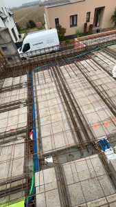 Photo de galerie - Passage de gaine dans la dalle de l’étage d’une nouvelle construction 