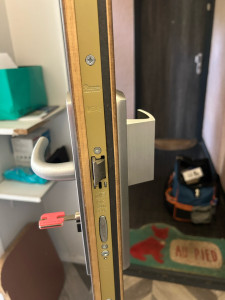 Photo de galerie - Changement serrure barillet et poignée blindé 