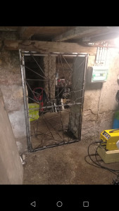 Photo de galerie - Création porte de cave sécurisé 