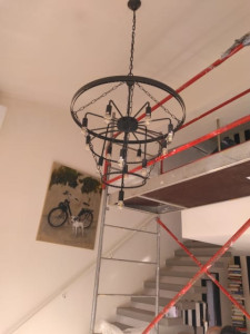 Photo de galerie - Pose d 'un lustre