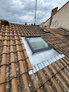 Photo de galerie - Entourage de velux façonné en zinc 