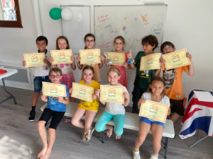 Photo de galerie - Cours collectifs des élèves de primaire.
