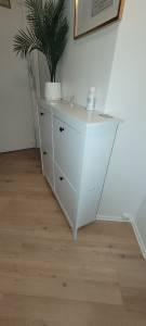 Photo de galerie - Montage d'un meuble chaussures 