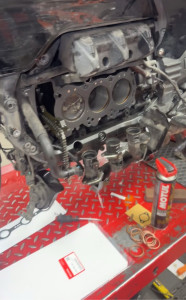 Photo de galerie - Changement soupape gold wing 1800