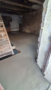 Photo de galerie - Béton avant carrelage 
2ème étage. 