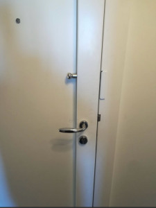 Photo de galerie - Pose de serrure 3 point caréner  