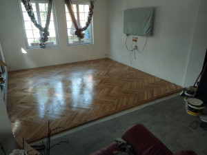 Photo de galerie - Pose parquet et carrelage 
