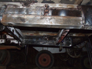 Photo de galerie - Pose et soudure de nouvelle tôles.