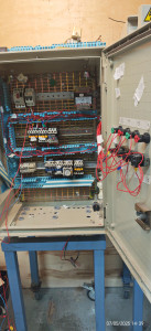 Photo de galerie - Installation tableau industrielle et maison individuelle.
