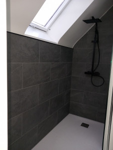 Photo de galerie - Receveur et faïence 