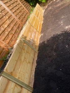 Photo de galerie - Mur de soutènement en bois
