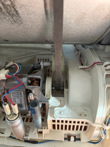 Photo de galerie - Changement courroie sèche linge fini