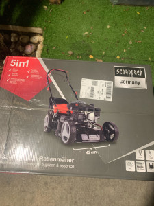 Photo de galerie - Tonte de pelouse - Débroussaillage