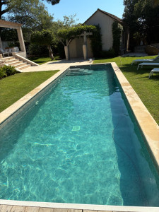 Photo de galerie - Piscine en entretien sur Saint tropez 
