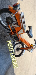 Photo de galerie - Reparation et entretien vélo ,moto, scooter, mobylettes, voiture ,camion et tous vehicules a moteur 
j'ai une valise de diag pour voiture donc hesiter pas 
je suis passionner de vieille mécanique et surtous les anciens modèles