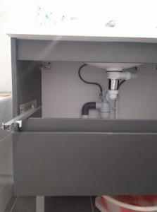 Photo de galerie - Remplacement bonde, trop plein, et siphon d'évacuation. 