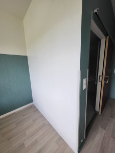 Photo de galerie - Rénovation de mur (Enduit et peinture).